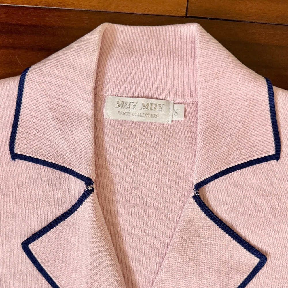 LIGHT PINK BLAZER VEST WITH NAVY BLUE TRIMMING AND POCKETS - Picture 10 of 11